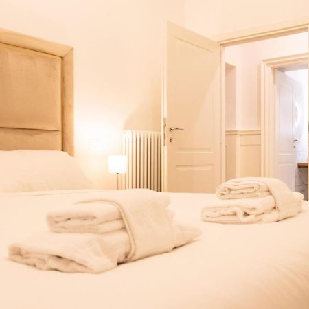 The Best Rent - Elegant Five-Bedrooms Apartment Near Colosseo Ρώμη Εξωτερικό φωτογραφία