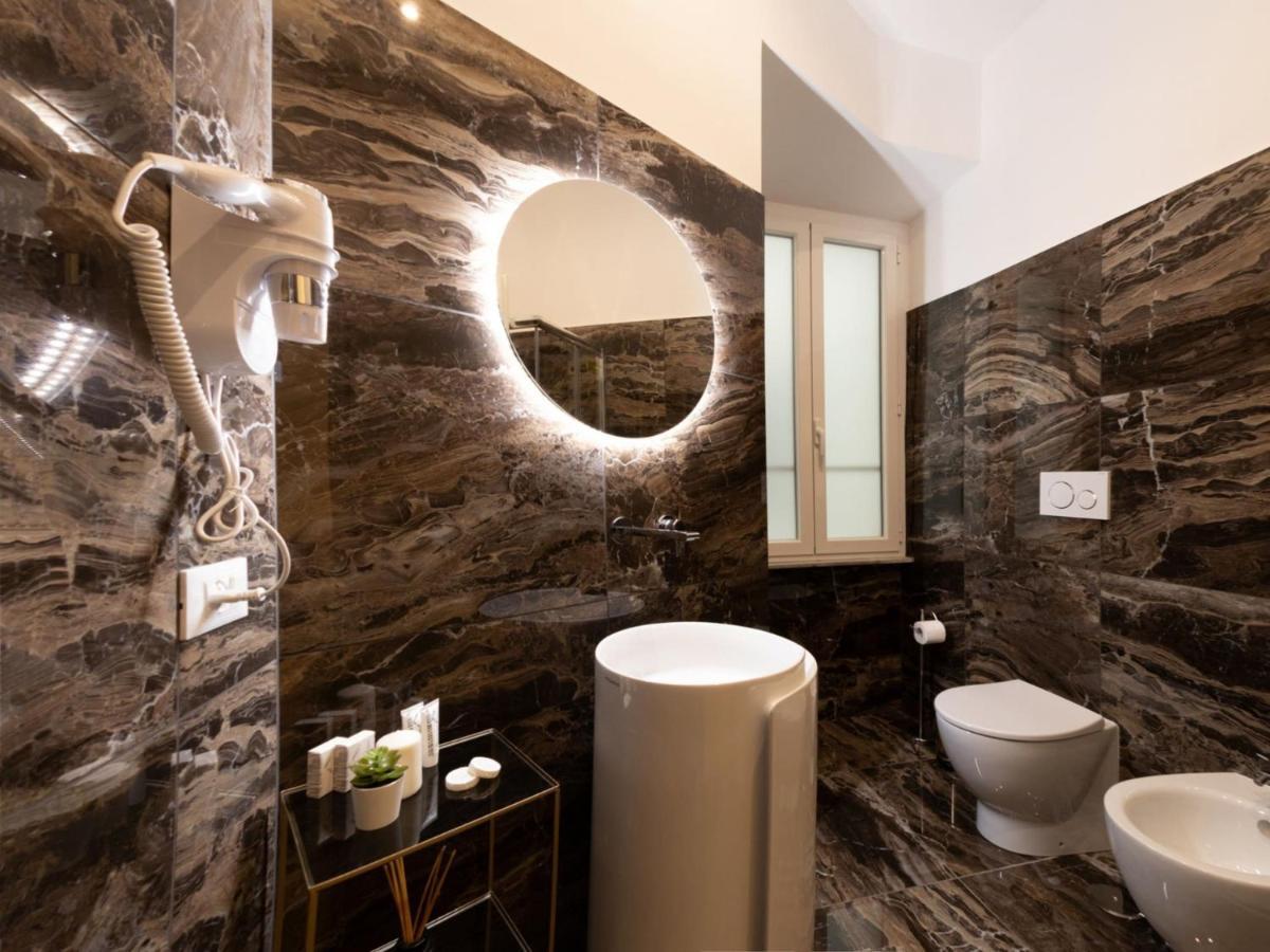 The Best Rent - Elegant Five-Bedrooms Apartment Near Colosseo Ρώμη Εξωτερικό φωτογραφία